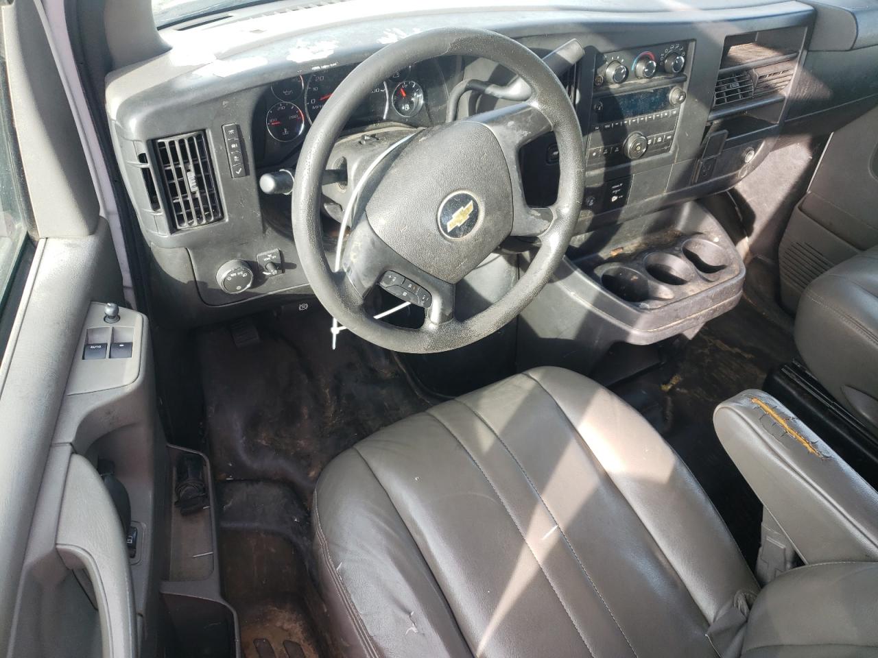 2015 Chevrolet Express G2500 VIN: 1GCWGFCF9F1272929 Lot: 65343175