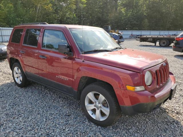  JEEP PATRIOT 2014 Czerwony
