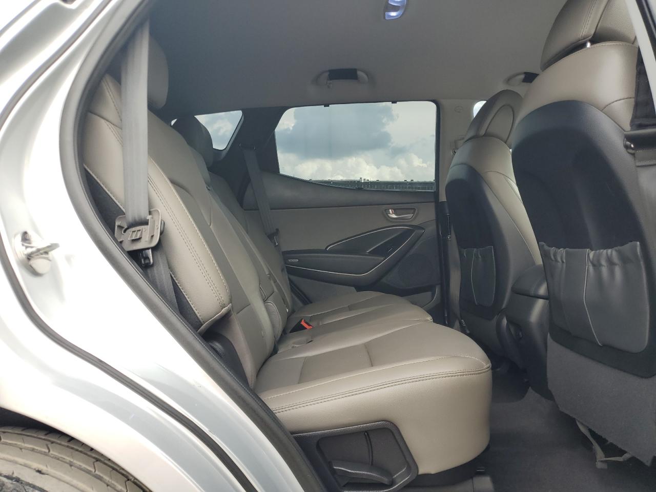 5XYZU3LB5JG537307 2018 Hyundai Santa Fe Sport