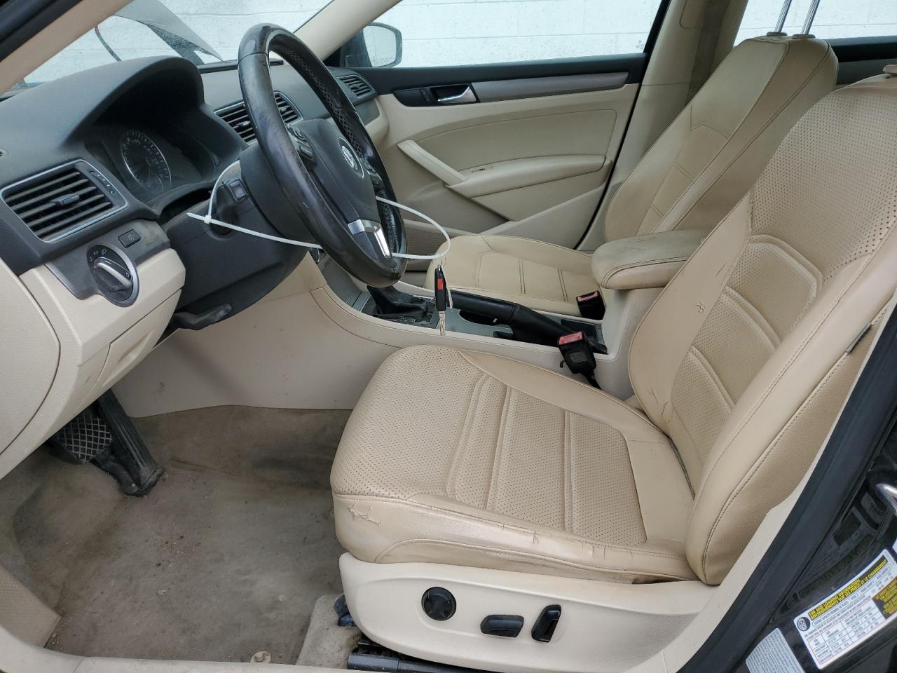 2015 Volkswagen Passat Se VIN: 1VWBT7A37FC027556 Lot: 65448115