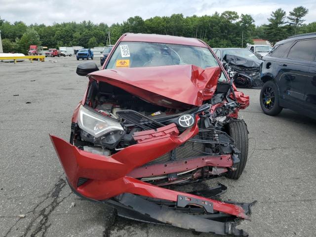 Parquets TOYOTA RAV4 2017 Czerwony