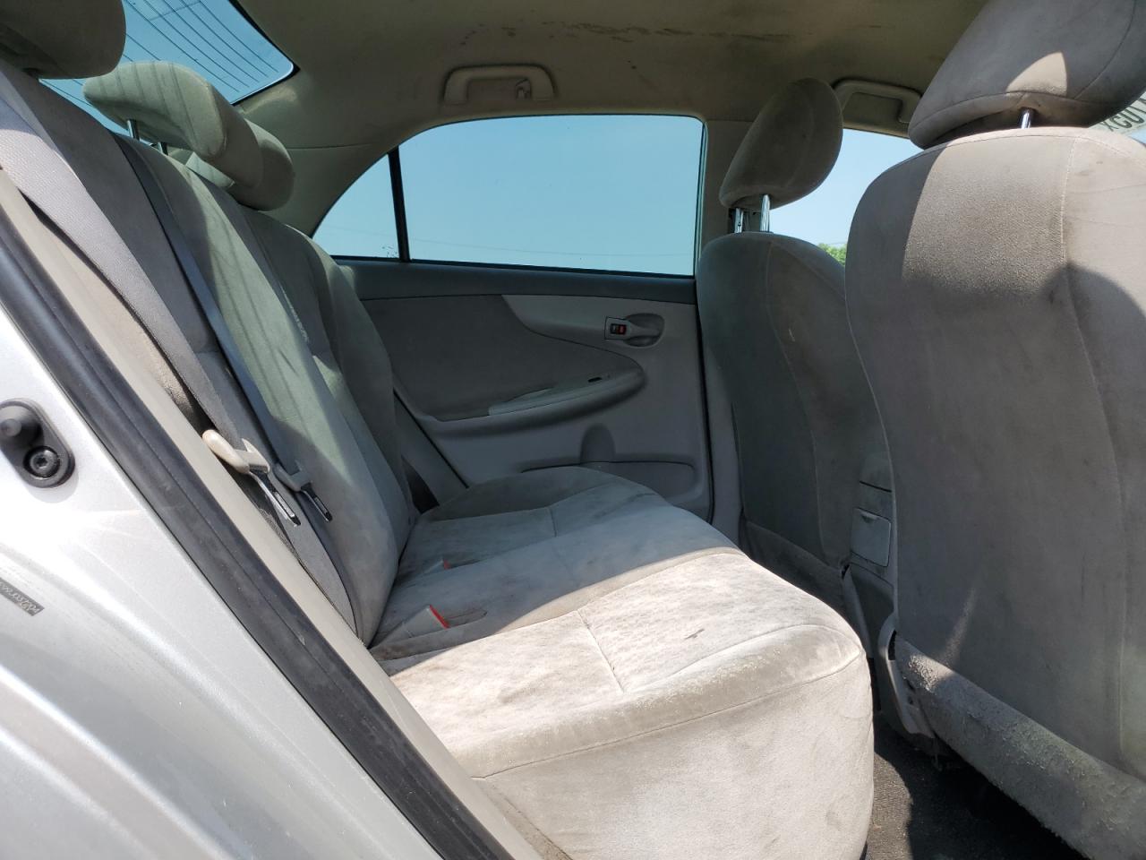 2009 Toyota Corolla Base VIN: JTDBL40E99J037204 Lot: 64524705