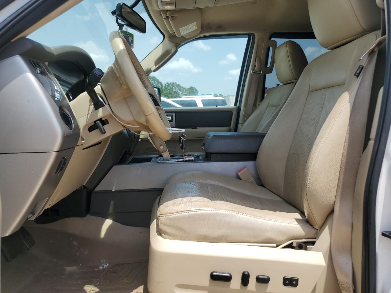 2013 Ford Expedition Xlt VIN: 1FMJU1H56DEF26541 Lot: 63206605