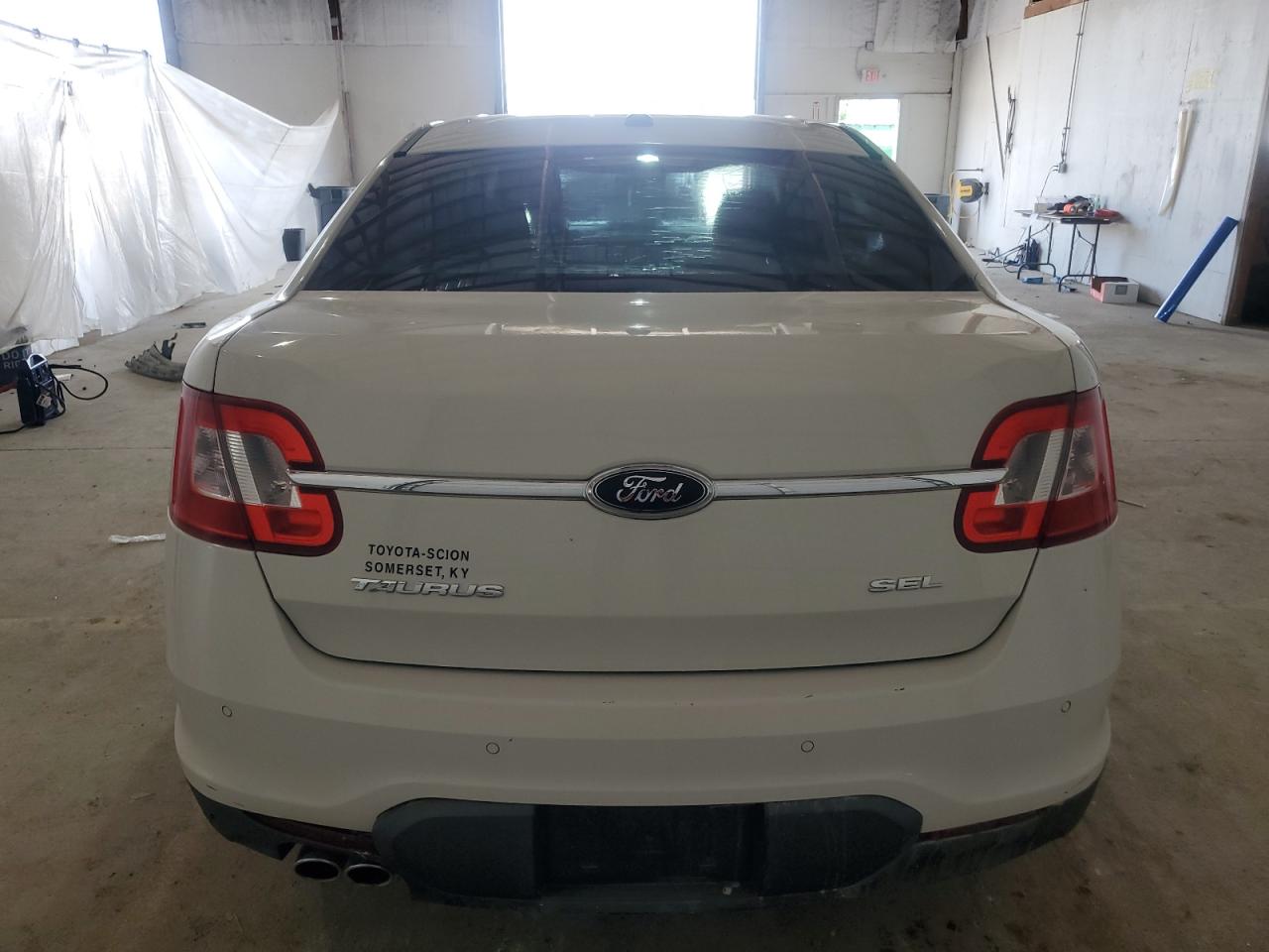 2011 Ford Taurus Sel VIN: 1FAHP2EW0BG188543 Lot: 64379405