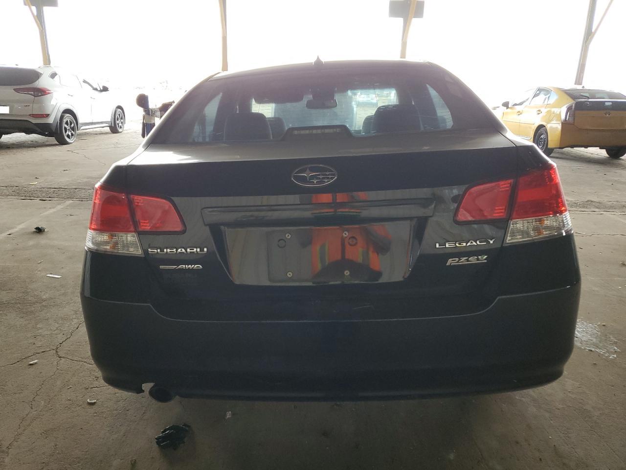 2014 Subaru Legacy 2.5I Premium VIN: 4S3BMBC64E3013333 Lot: 64892005