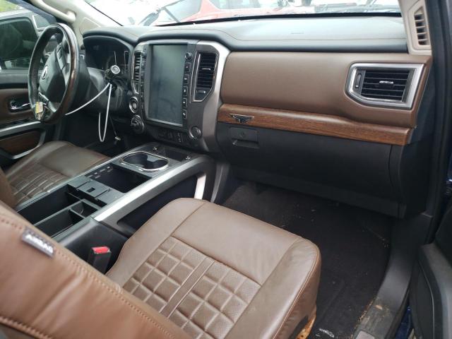  NISSAN TITAN 2017 Granatowy