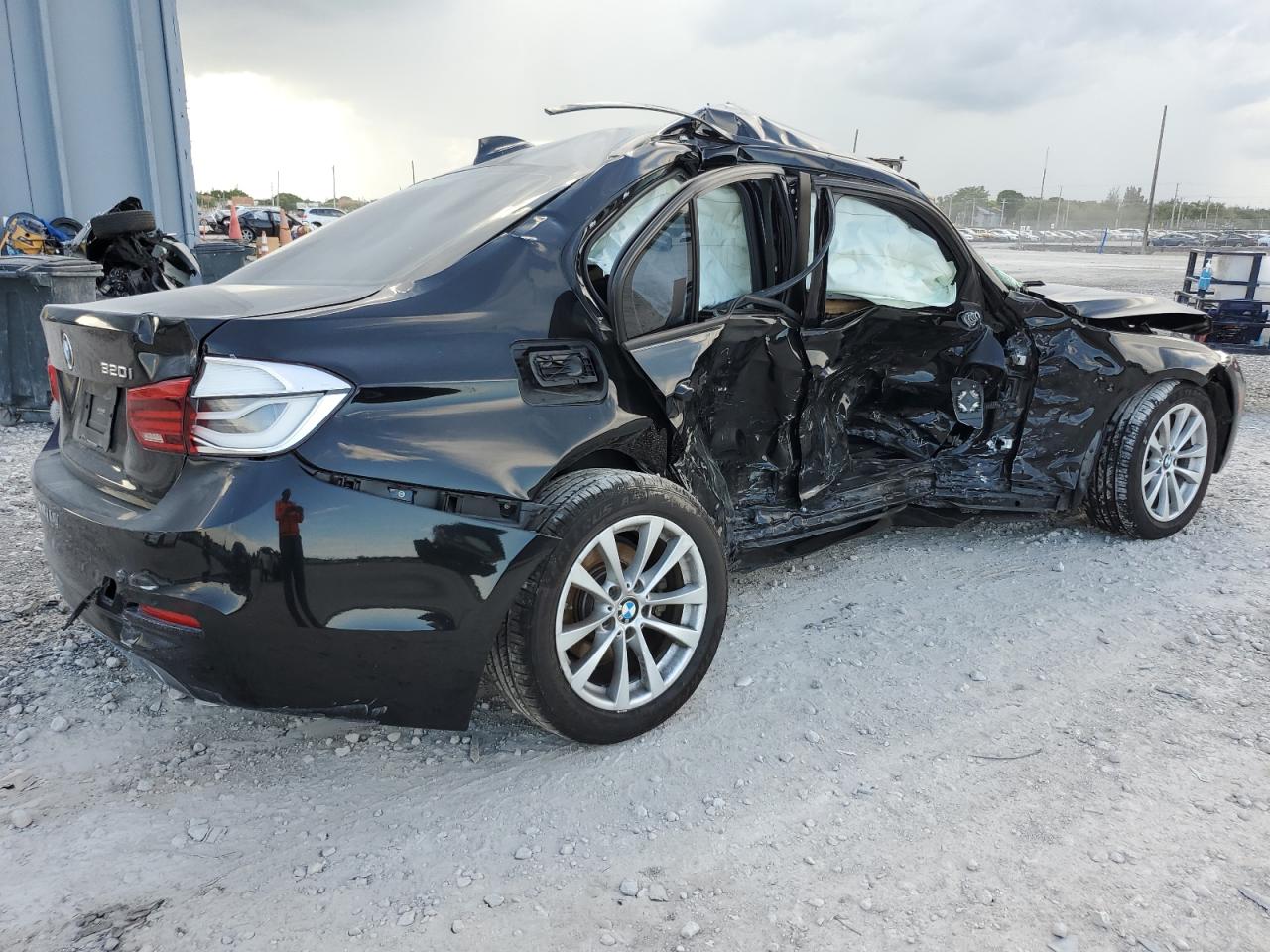 2016 BMW 320 I VIN: WBA8A9C51GK616880 Lot: 65756905