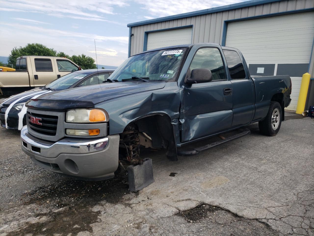 2007 GMC New Sierra C1500 Classic VIN: 1GTEC19V07Z196819 Lot: 62777775