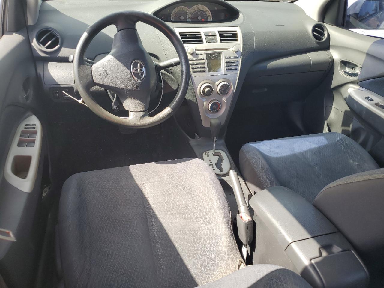 JTDBT923784037577 2008 Toyota Yaris