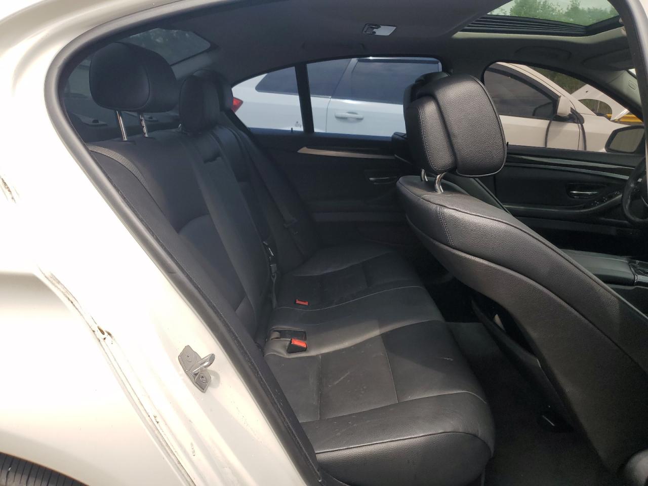 2013 BMW 528 Xi VIN: WBAXH5C5XDD106995 Lot: 64260265