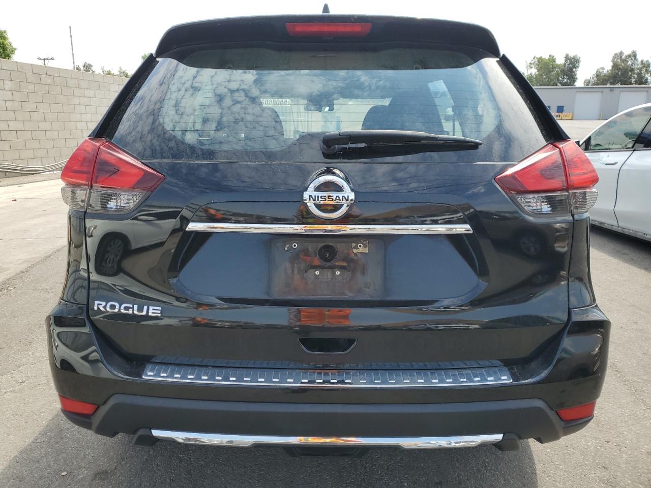 2017 Nissan Rogue S VIN: 5N1AT2MT4HC776648 Lot: 65086025