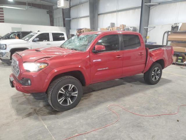 Pickups TOYOTA TACOMA 2016 Czerwony