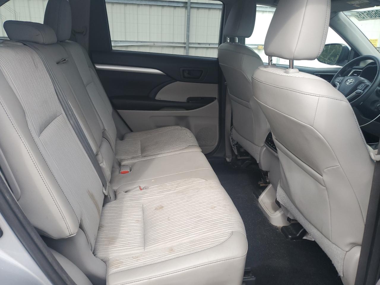 2014 Toyota Highlander Le VIN: 5TDZKRFH6ES031745 Lot: 63960615