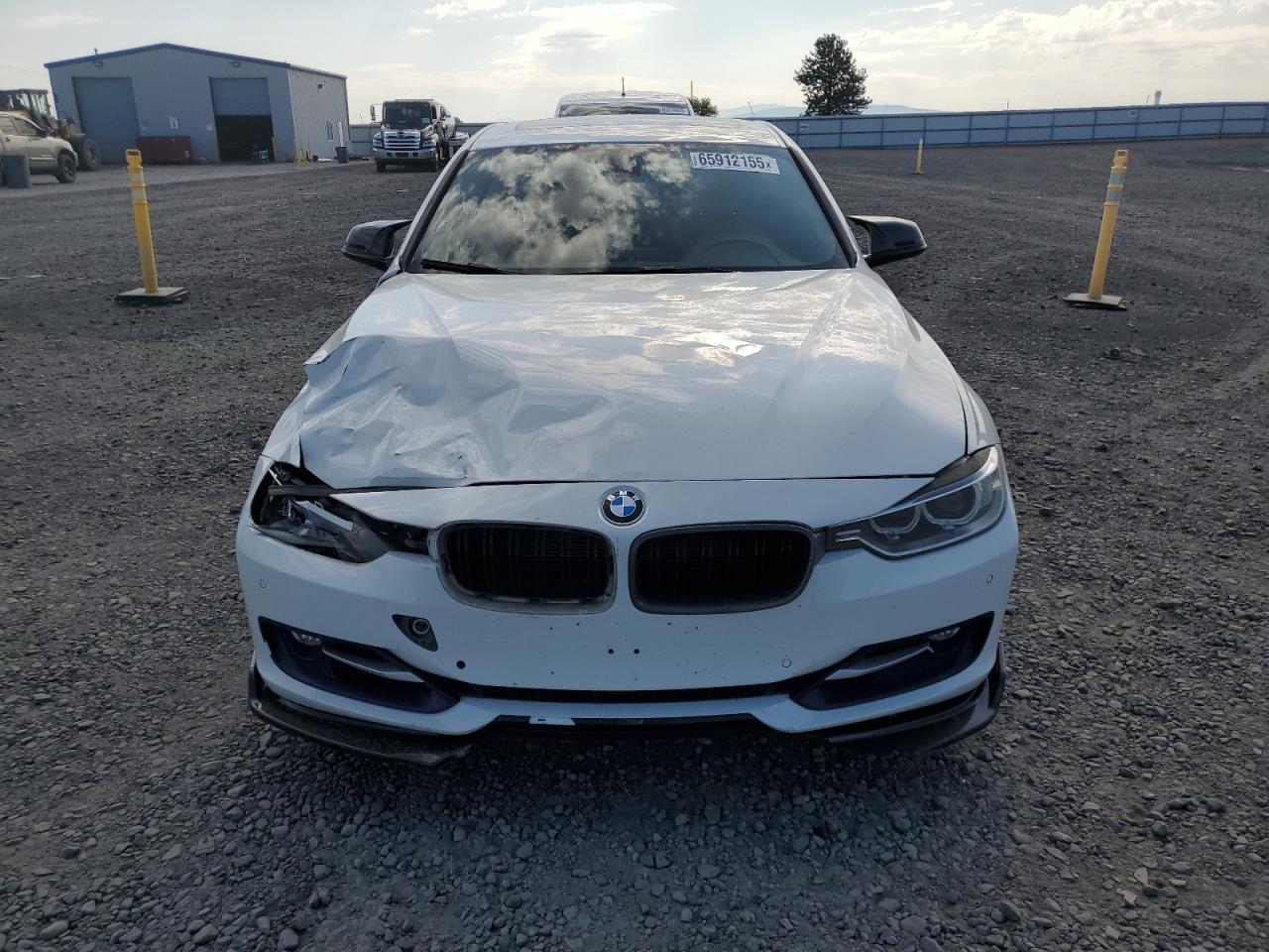 2013 BMW 335 Xi VIN: WBA3B9C50DF140097 Lot: 65912155