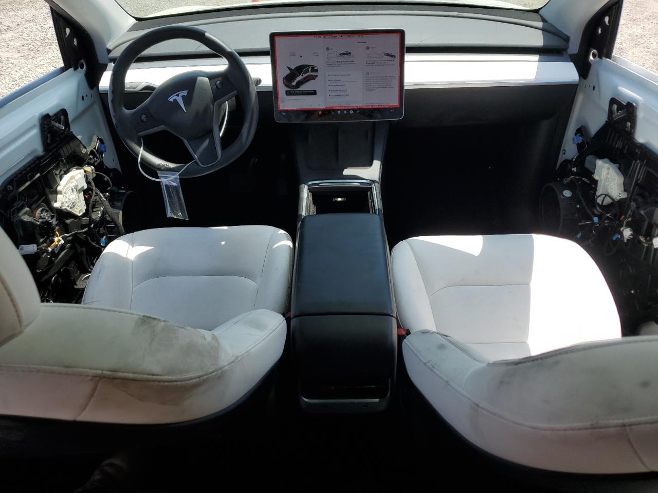 5YJYGAEE0MF178975 2021 Tesla Model Y