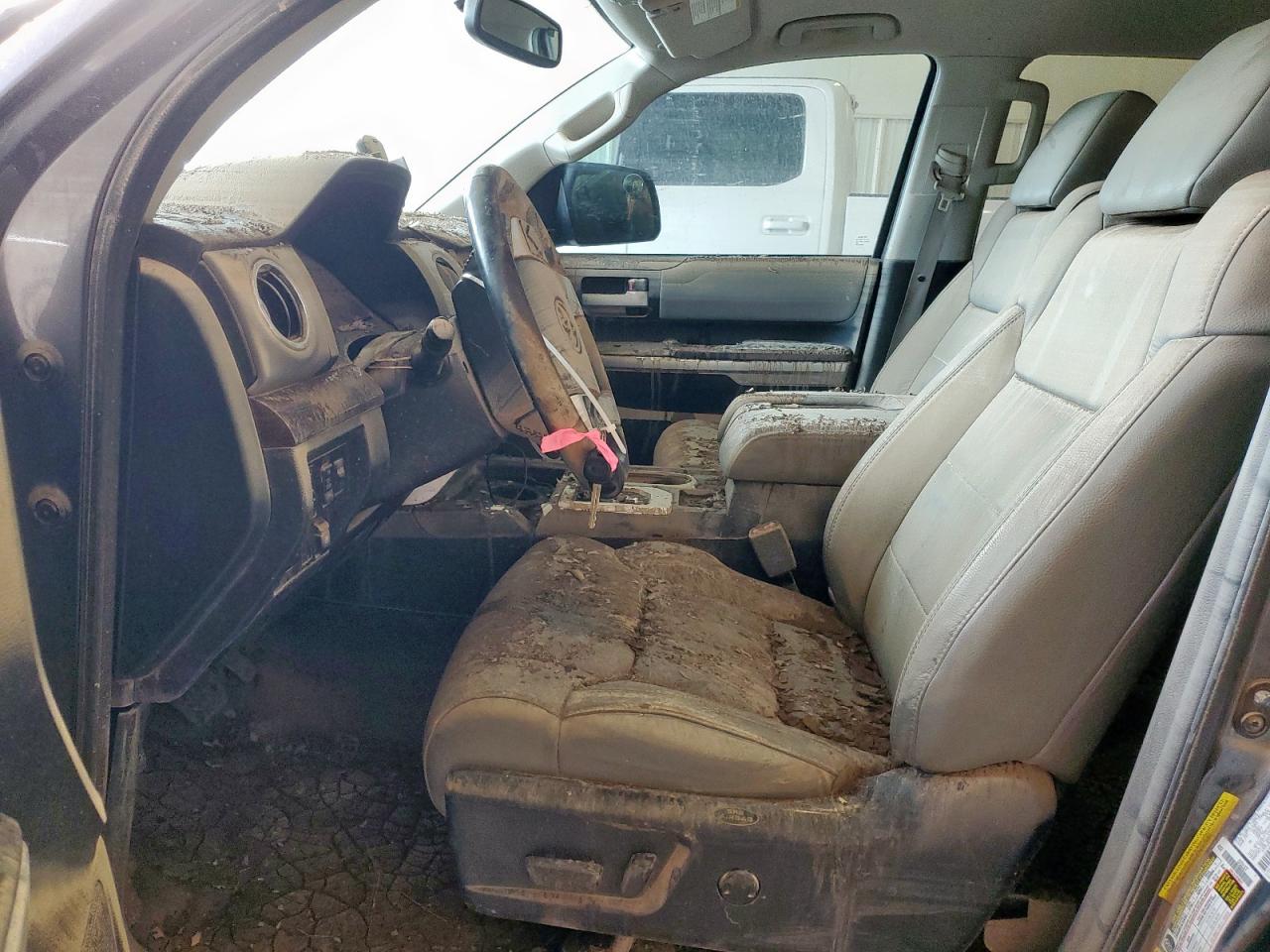 2017 Toyota Tundra Crewmax Limited VIN: 5TFFW5F18HX227428 Lot: 64666715