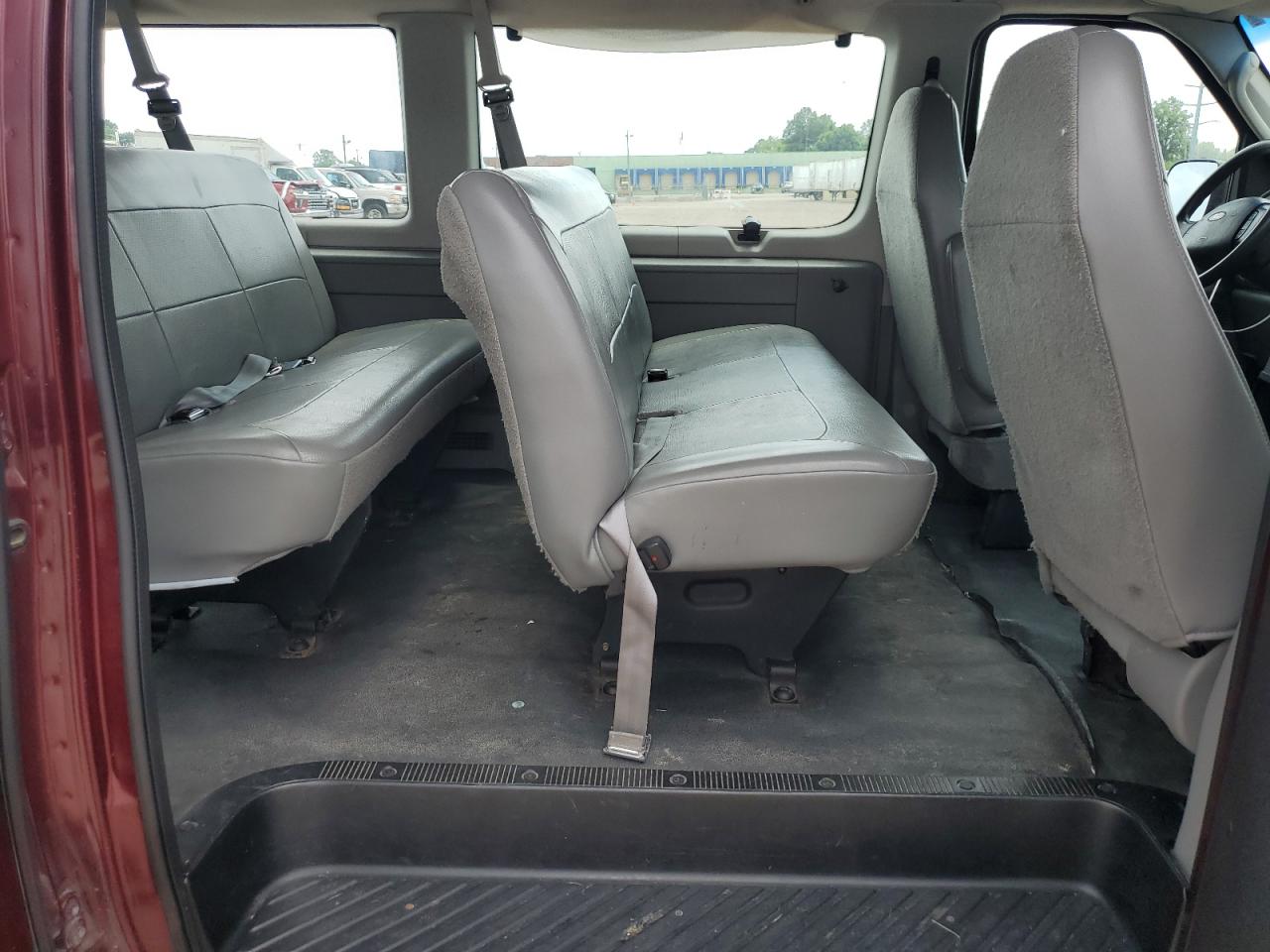 2005 Ford Econoline E150 Wagon VIN: 1FMRE11W15HB11789 Lot: 64285275