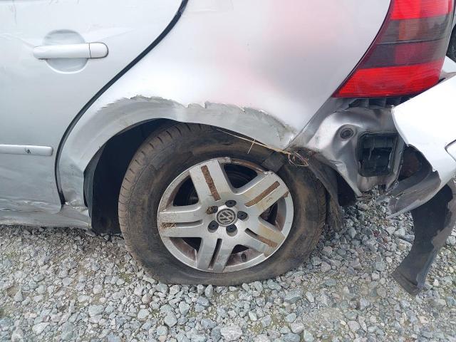 2002 VOLKSWAGEN GOLF GT TD