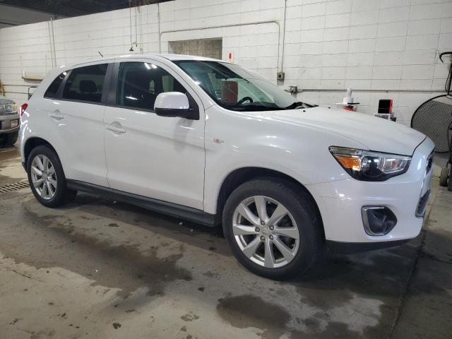  MITSUBISHI OUTLANDER 2015 Biały