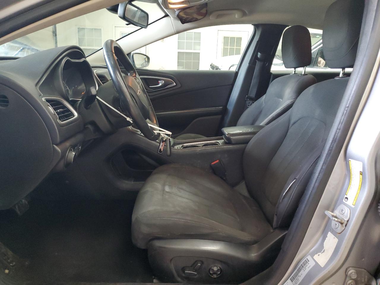 2015 Chrysler 200 Limited VIN: 1C3CCCAB5FN714583 Lot: 63000945
