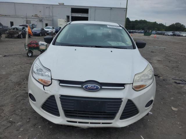 Sedans FORD FOCUS 2012 Biały