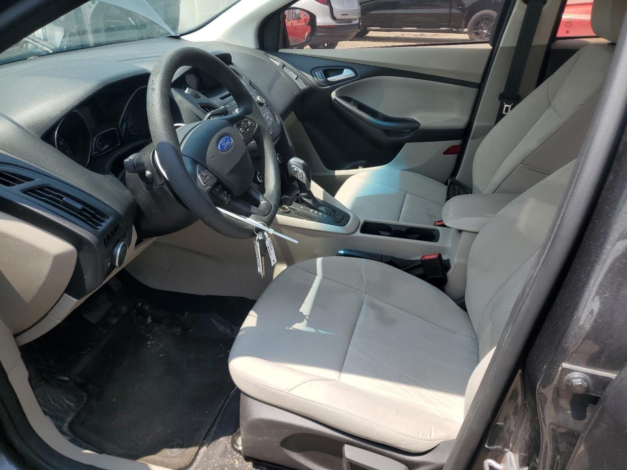 2015 Ford Focus Se VIN: 1FADP3F29FL240247 Lot: 63203135