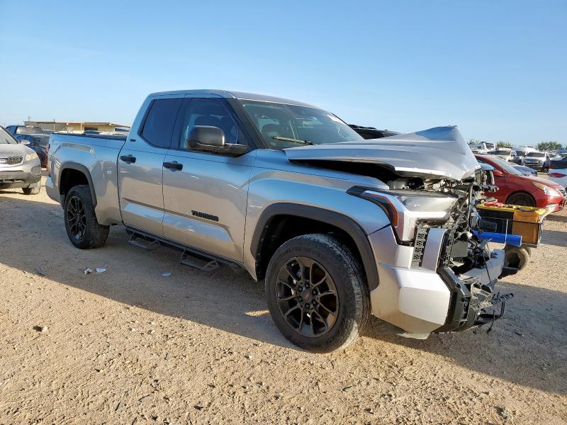 TOYOTA TUNDRA 2023 Srebrny