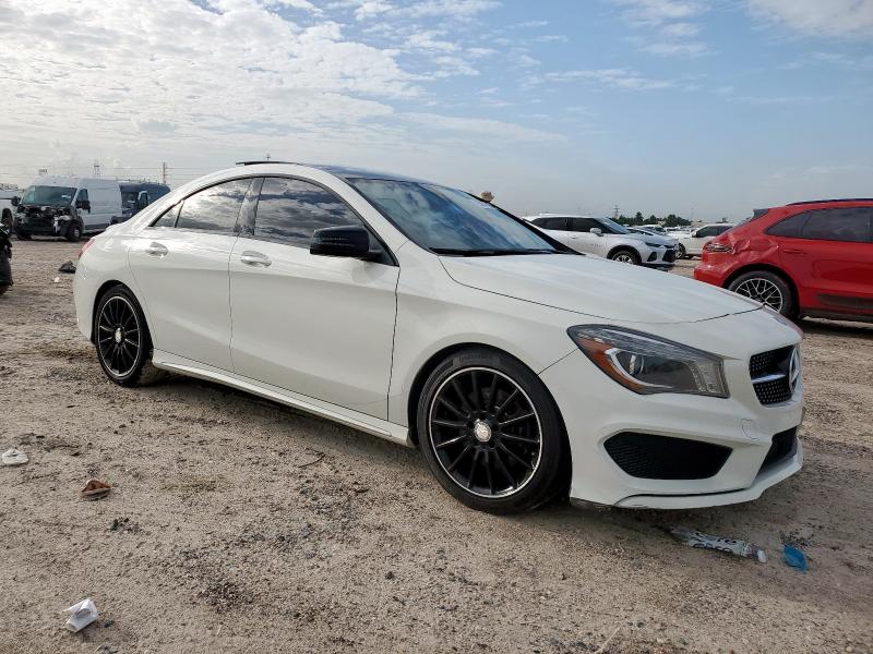 Sedans MERCEDES-BENZ CLA-CLASS 2016 White