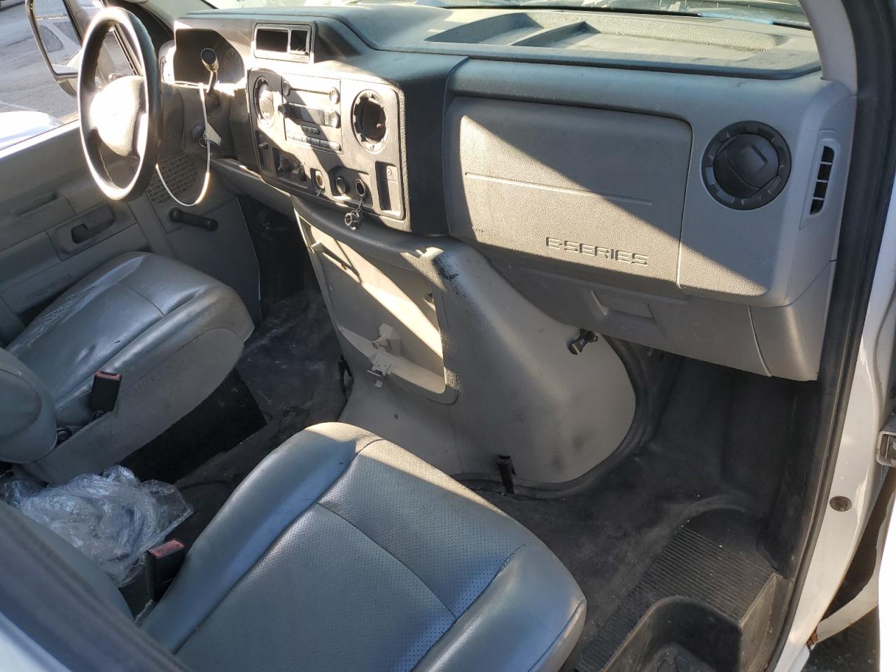 2016 Ford Econoline E350 Super Duty Cutaway Van VIN: 1FDWE3FL7GDC10317 Lot: 63976095