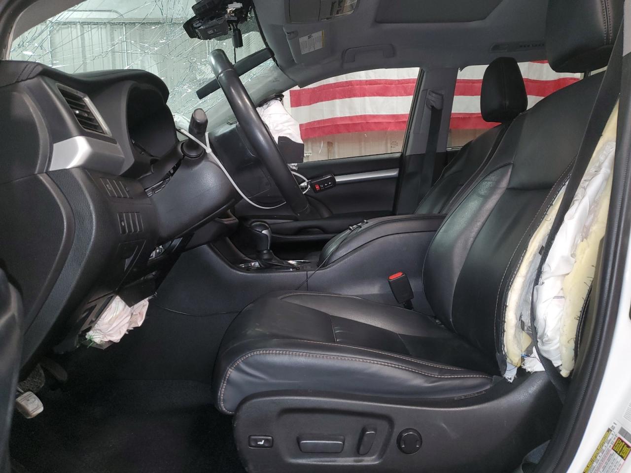 2019 Toyota Highlander Hybrid VIN: 5TDJGRFH6KS052640 Lot: 62185575