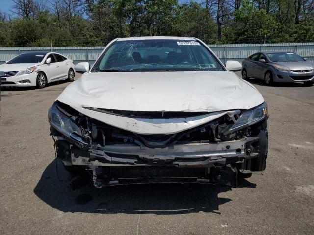  TOYOTA CAMRY 2018 Белы