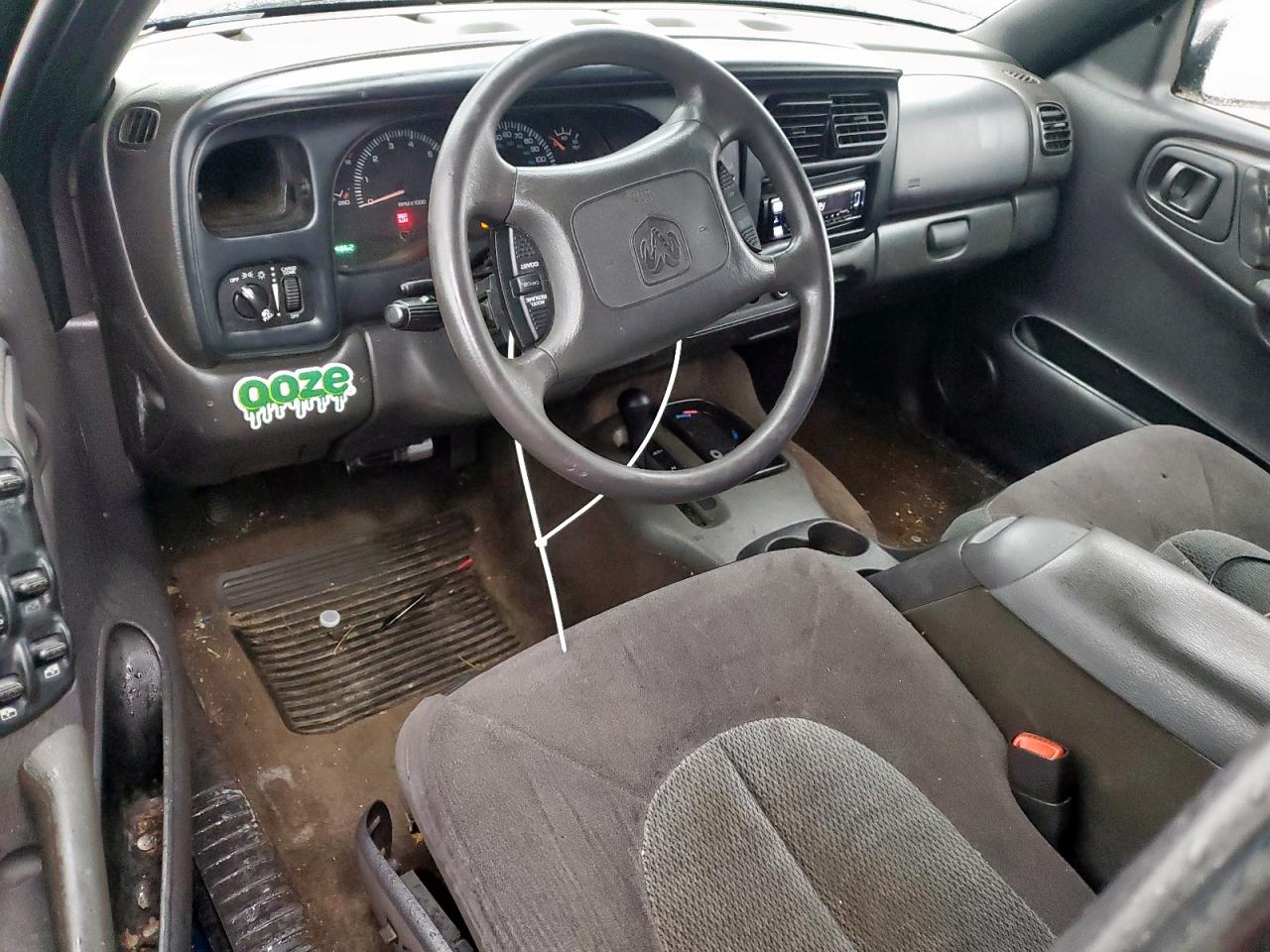 2000 Dodge Durango VIN: 1B4HS28N3YF159142 Lot: 64495855