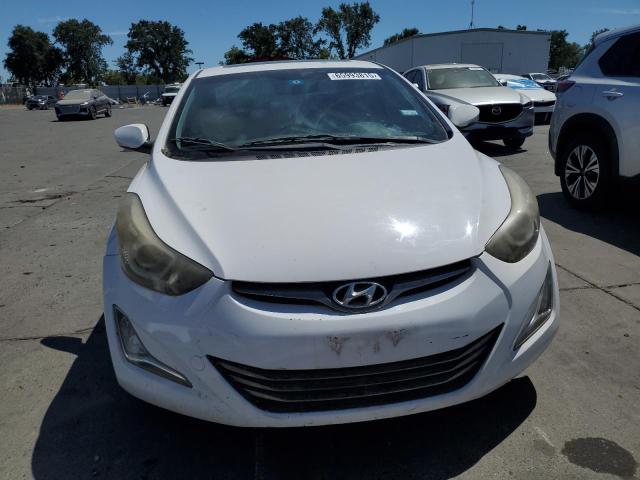 Седаны HYUNDAI ELANTRA 2015 Белы