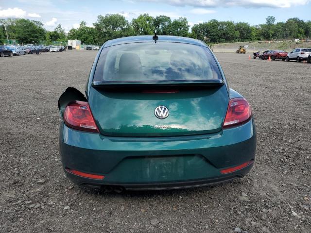  VOLKSWAGEN BEETLE 2018 Зеленый