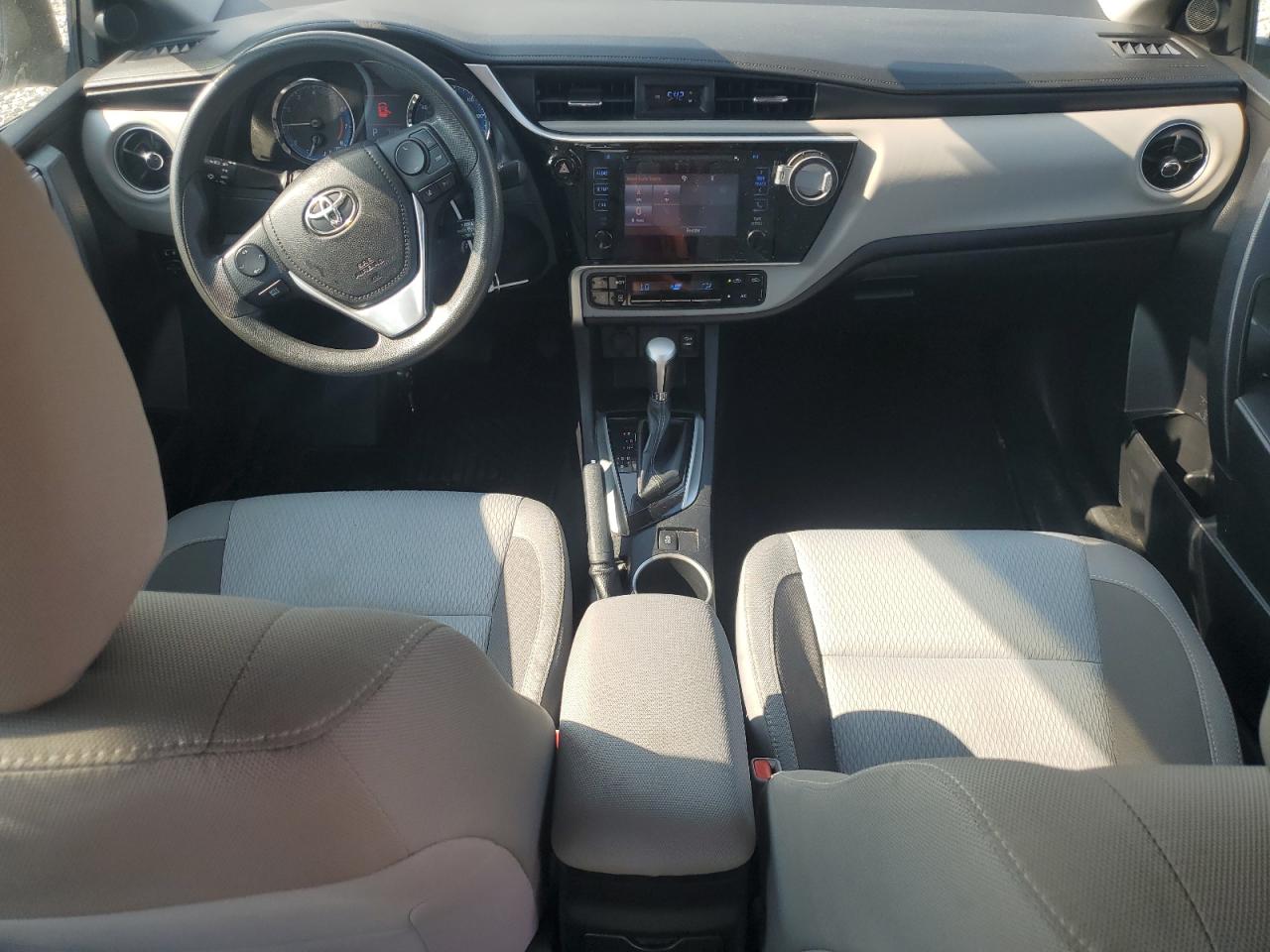 2017 Toyota Corolla L VIN: 2T1BURHE8HC846220 Lot: 64755165