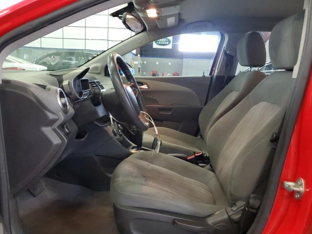 Hatchbacks CHEVROLET SONIC 2015 Czerwony