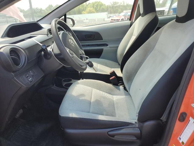  TOYOTA PRIUS 2013 Оранжевый