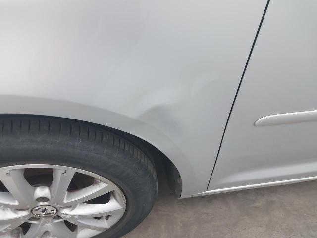 2010 VOLKSWAGEN TOURAN MAT