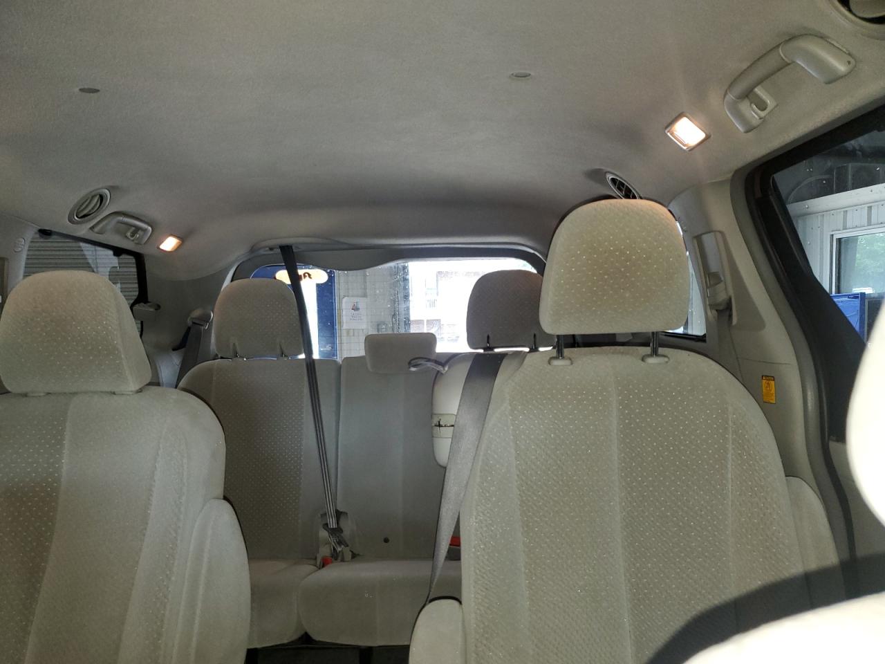 2011 Toyota Sienna Le VIN: 5TDKK3DCXBS008566 Lot: 65340485