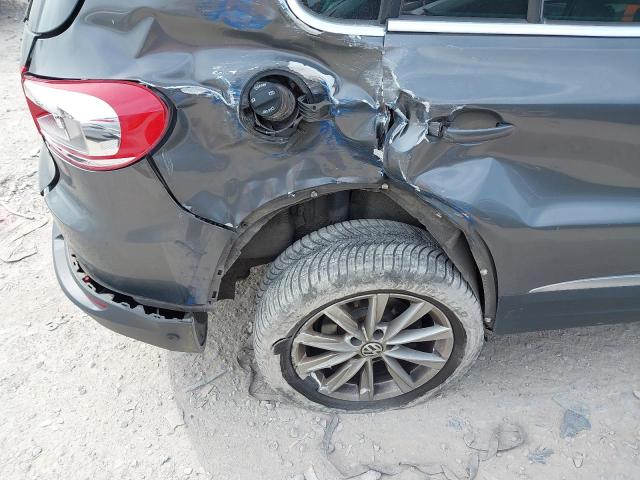 2012 VOLKSWAGEN TIGUAN SE