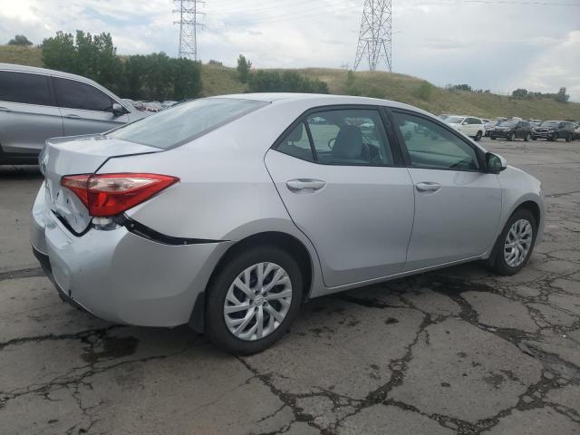  TOYOTA COROLLA 2018 Srebrny