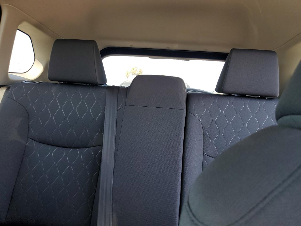 2025 Toyota Corolla Cross Le VIN: 7MUCAAAG4SV138349 Lot: 65047565