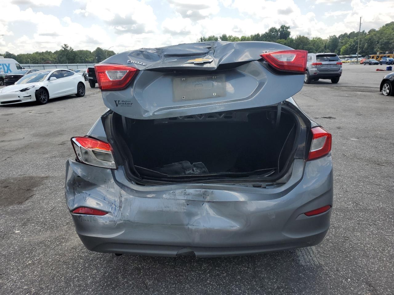 2019 Chevrolet Cruze Lt VIN: 1G1BE5SM9K7123029 Lot: 64282535