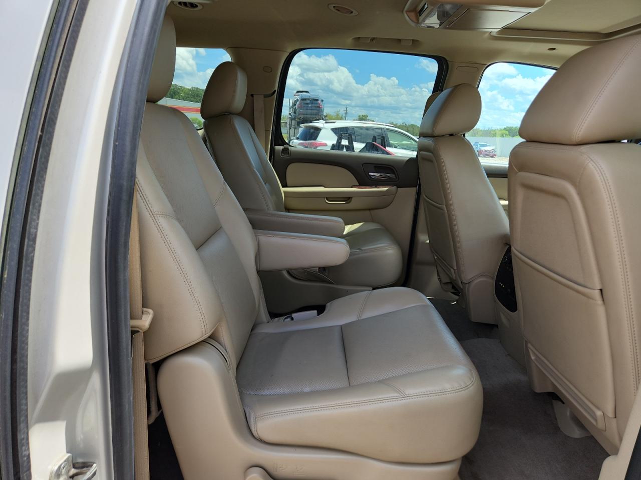 2012 GMC Yukon Xl C1500 Slt VIN: 1GKS1KE09CR137954 Lot: 64418905