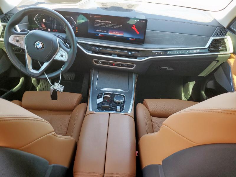  BMW X7 2023 Белы