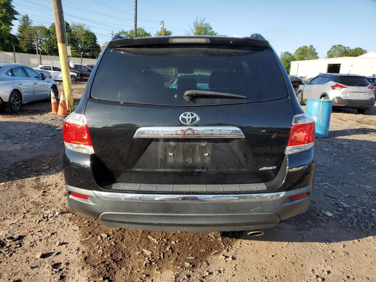 2013 Toyota Highlander Base VIN: 5TDBK3EHXDS245121 Lot: 64943775