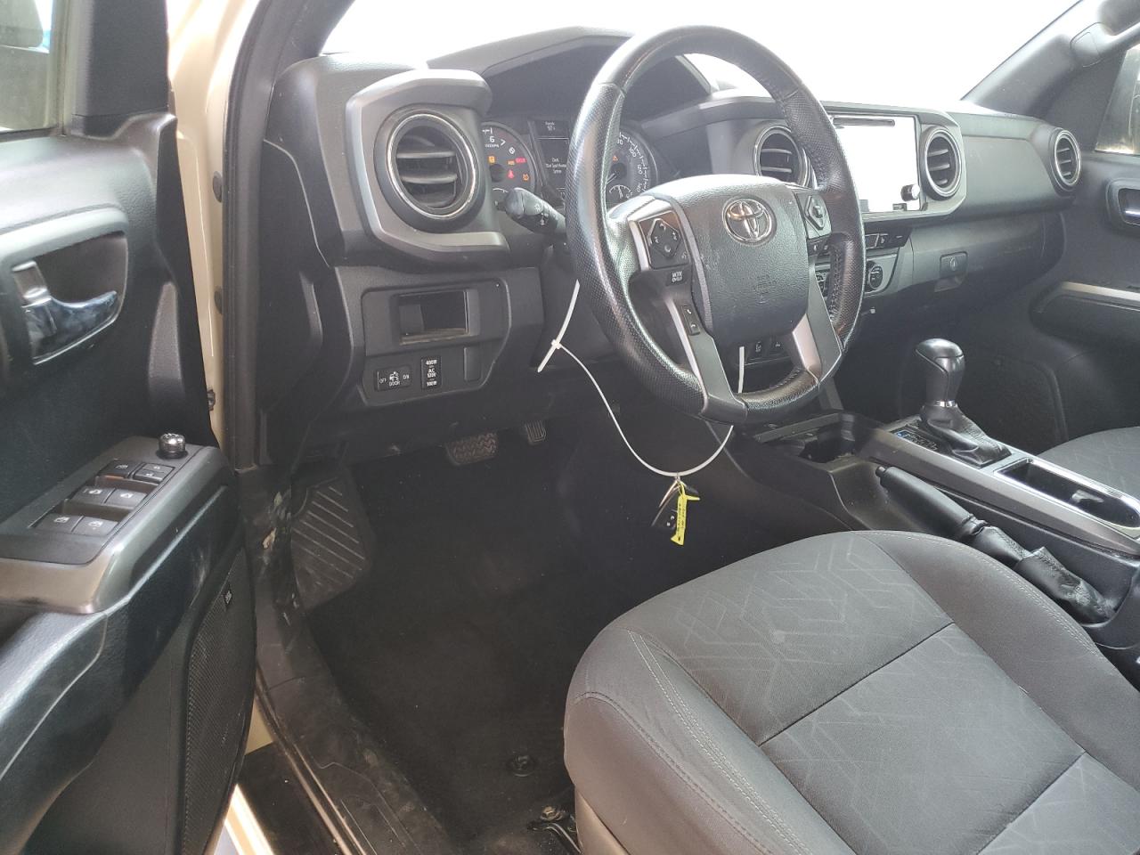 3TMAZ5CN7GM008795 2016 Toyota Tacoma Double Cab