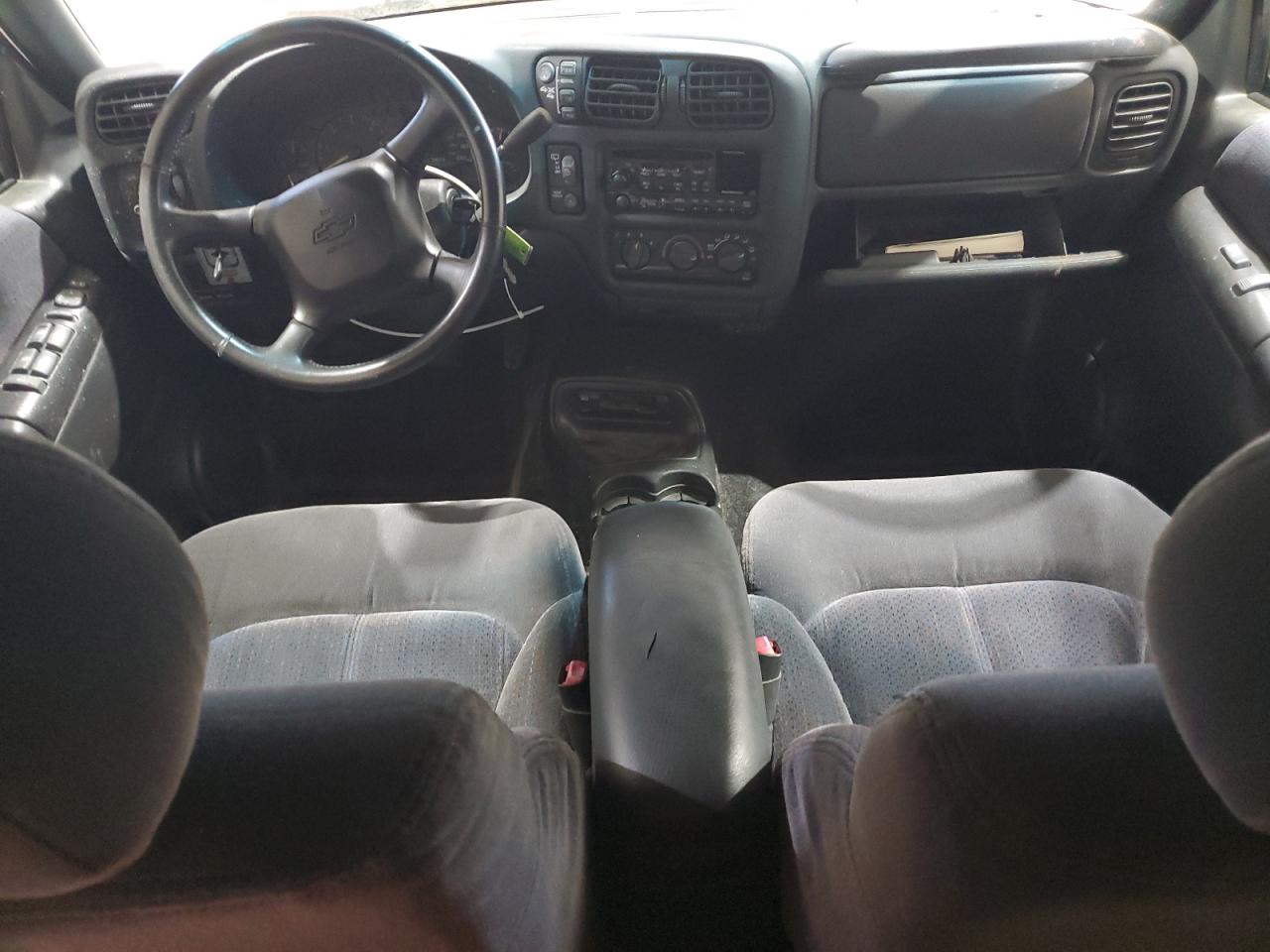 2001 Chevrolet Blazer VIN: 1GNDT13W81K253594 Lot: 63320625