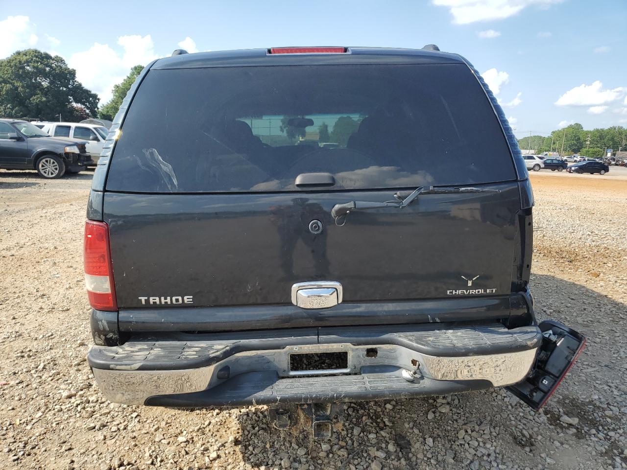2005 Chevrolet Tahoe C1500 VIN: 1GNEC13V15J243156 Lot: 65016435