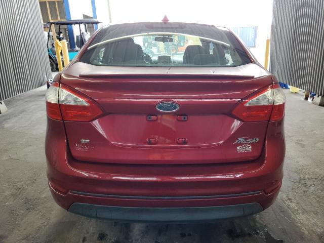 Sedans FORD FIESTA 2014 Red